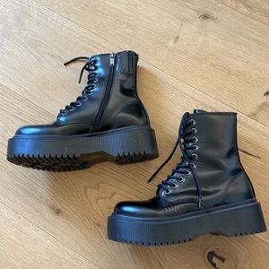 Jeffrey campbell Sopas lug sole combat boots